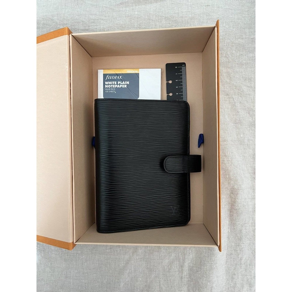 Louis Vuitton Black Noir Epi Leather Medium Ring Agenda MM Notebook Cover In Box